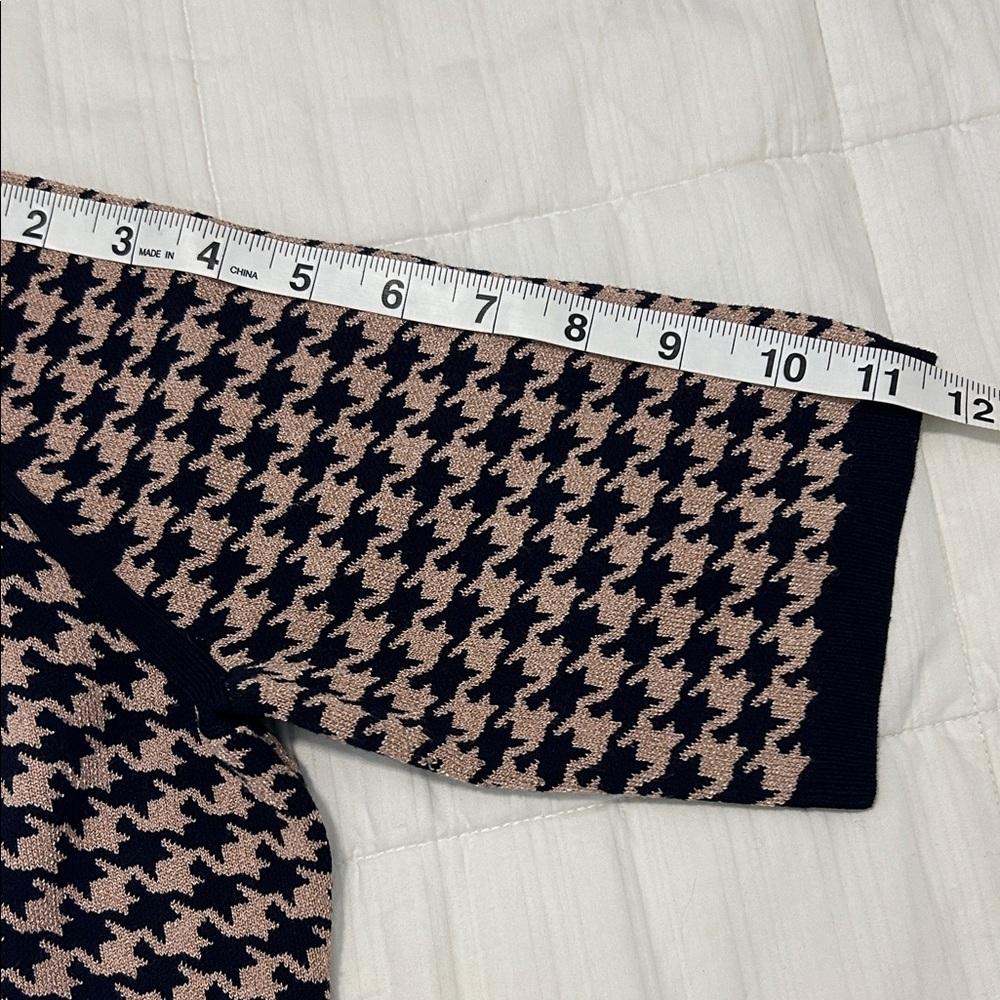 Ann Taylor Black and Beige Houndstooth Knit Fit and Flare Dress Size XS - Picture 9 of 10